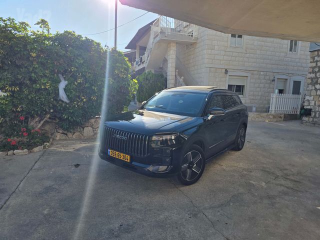 ג'אקו J7