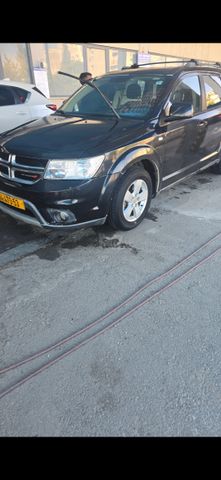 מודעת רכב דודג' ג'רני