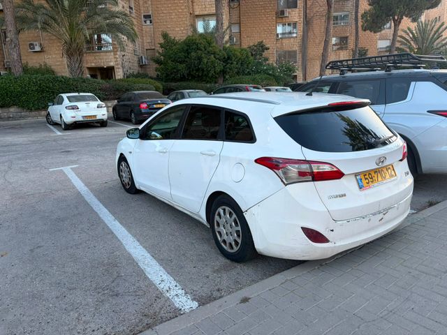 יונדאי i30