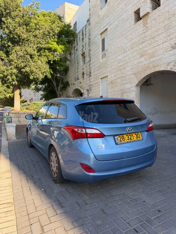 יונדאי i30