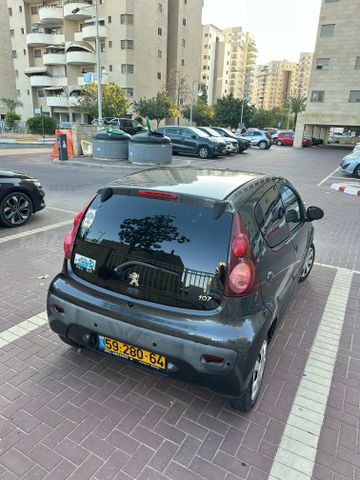 פיג'ו 107