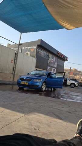 סקודה אוקטביה