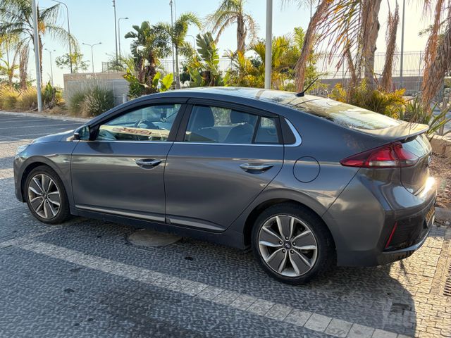 יונדאי איוניק