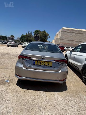 טויוטה קורולה
