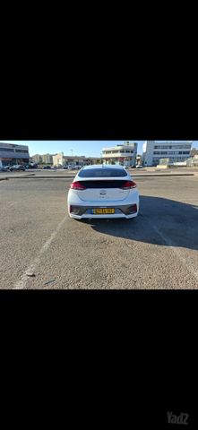 יונדאי איוניק