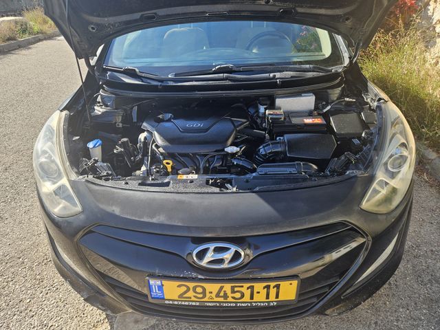 יונדאי i30