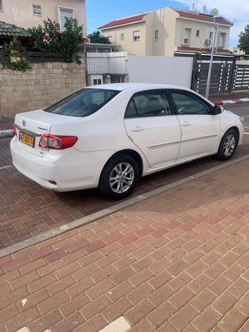טויוטה קורולה