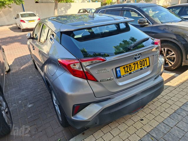 טויוטה C-HR
