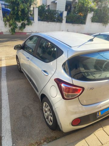 יונדאי i10
