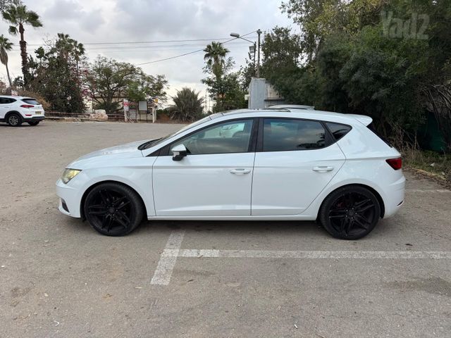 סיאט לאון