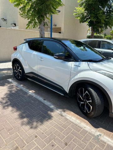 טויוטה C-HR