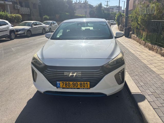 יונדאי איוניק