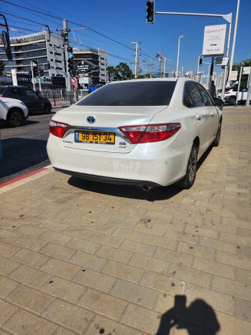 טויוטה קאמרי