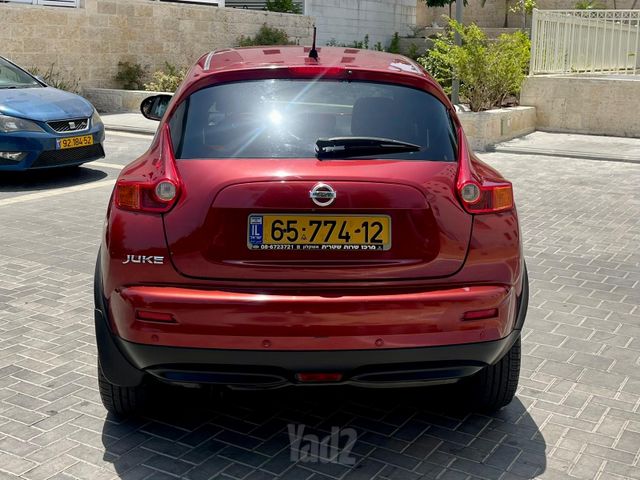 ניסאן ג'וק