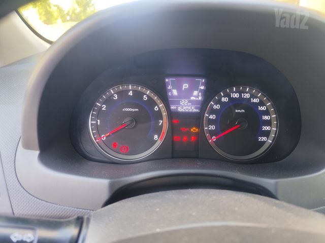 יונדאי אקסנט i25