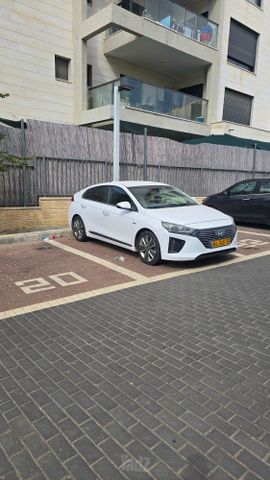 מודעת רכב יונדאי איוניק