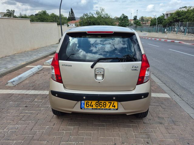 יונדאי i10