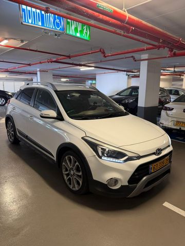 יונדאי I20 קרוס