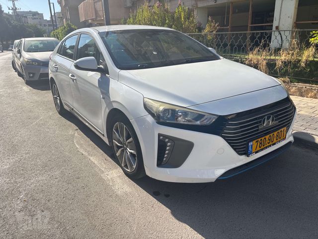 יונדאי איוניק
