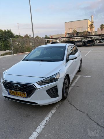 יונדאי איוניק