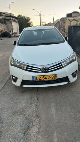 מודעת רכב טויוטה קורולה