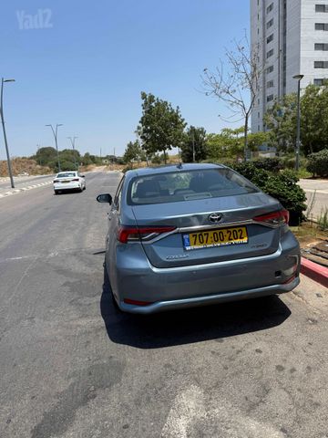טויוטה קורולה