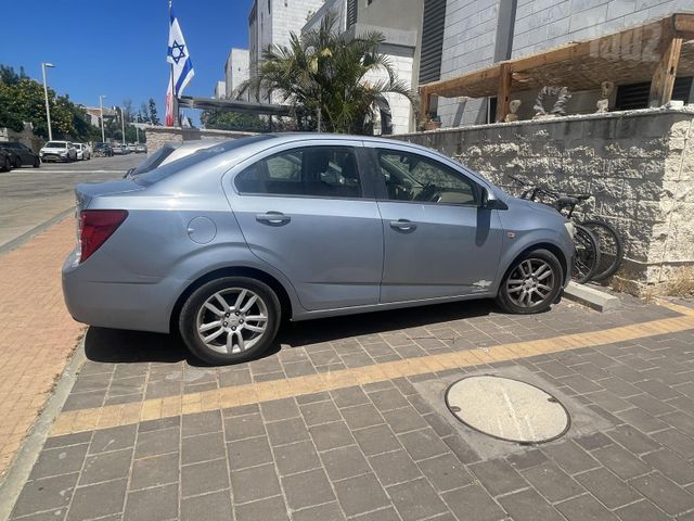 שברולט סוניק