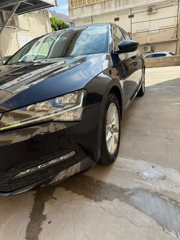 מודעת רכב סקודה סופרב