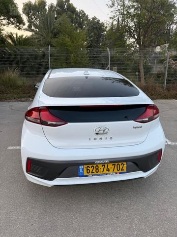 יונדאי איוניק