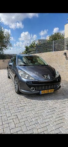 פיג'ו 207