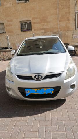 יונדאי i20