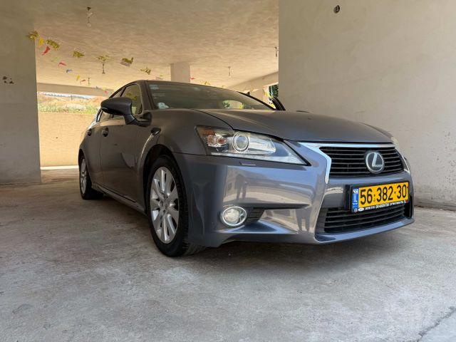 לקסוס GS