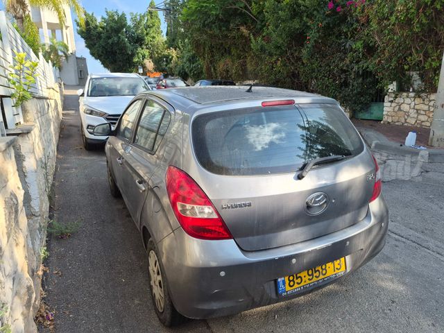 יונדאי i20