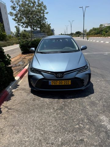 טויוטה קורולה