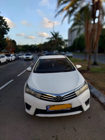 מודעת רכב טויוטה קורולה