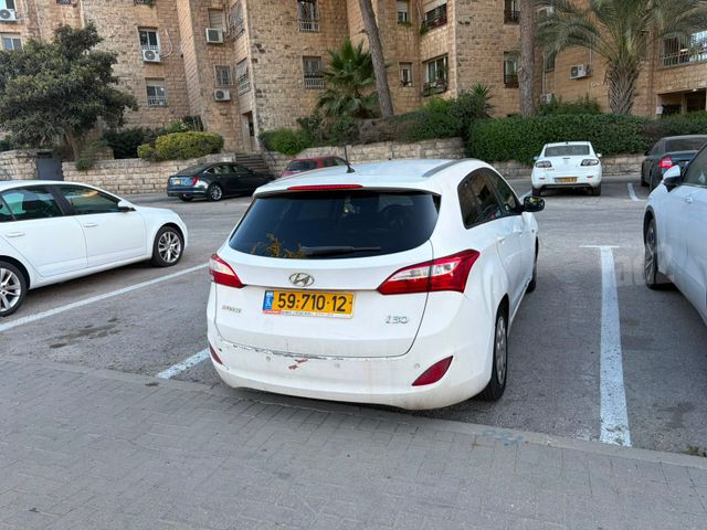 יונדאי i30