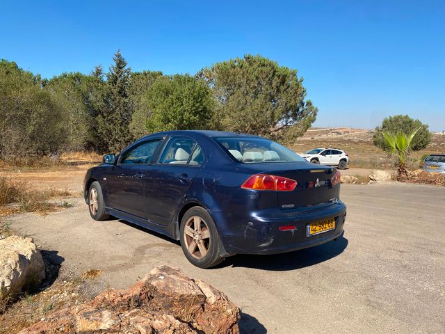 מיצובישי לנסר