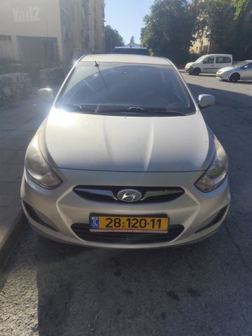 יונדאי אקסנט i25
