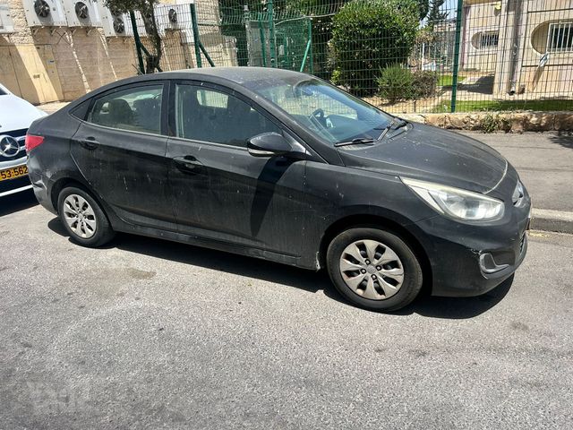 יונדאי אקסנט i25