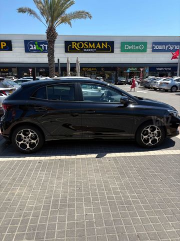 מודעת רכב אם ג'י MG3