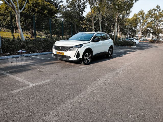 פיג'ו 3008
