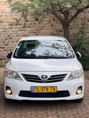 מודעת רכב טויוטה קורולה