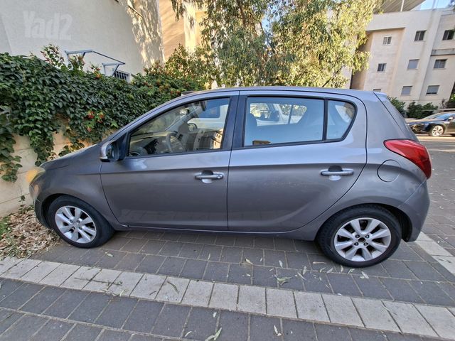 יונדאי i20