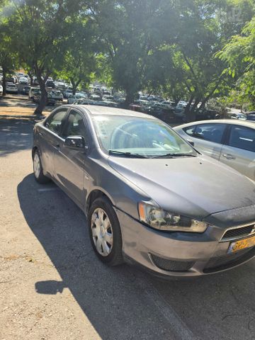 מיצובישי לנסר