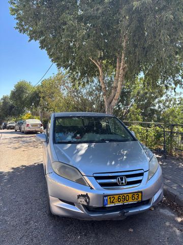 הונדה FR-V