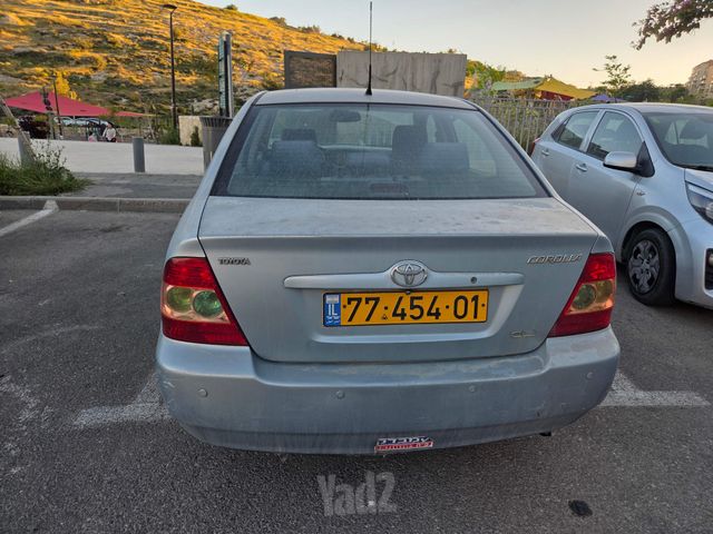 טויוטה קורולה