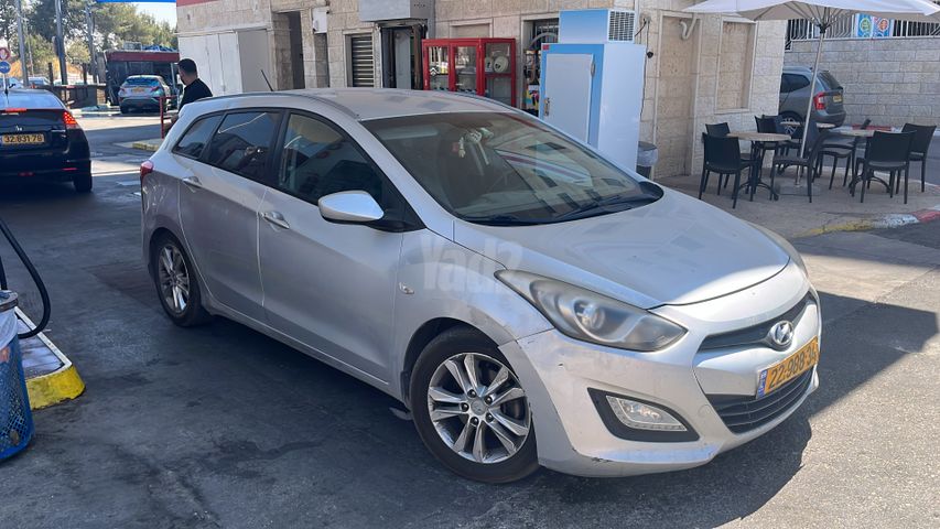 יונדאי i30