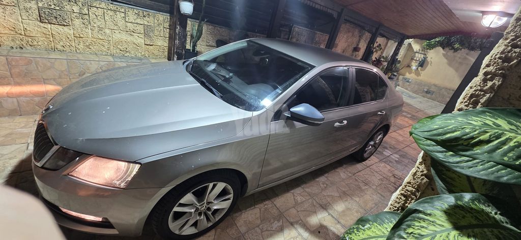 סקודה אוקטביה