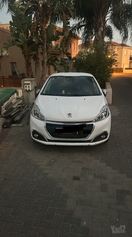 מודעת רכב פיג'ו 208