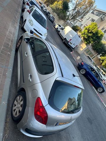 פיג'ו 207